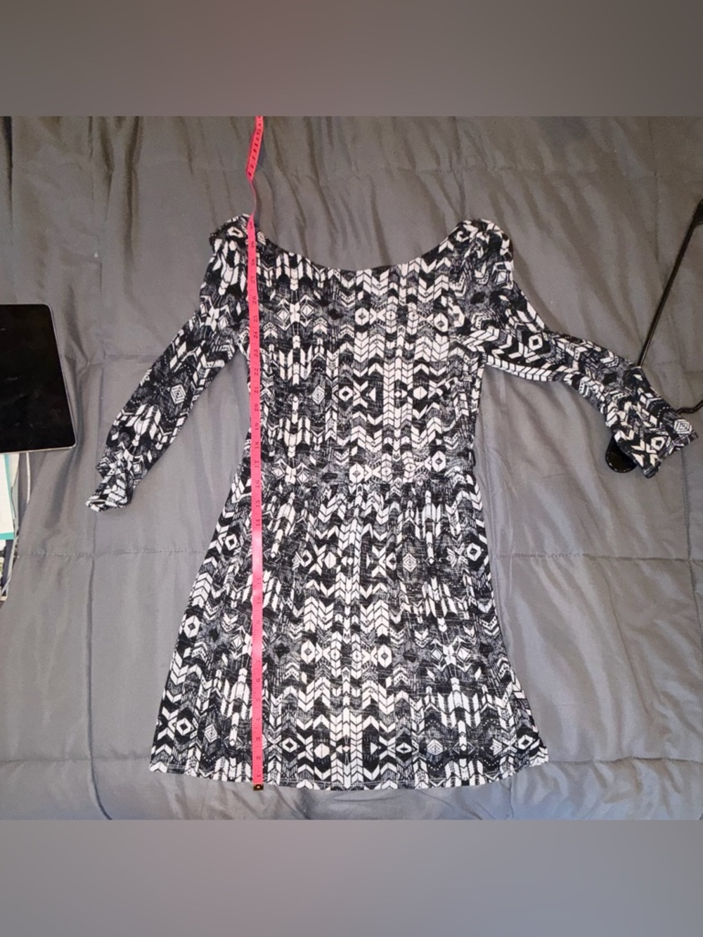 Lily Rose Black & White Geometric Print Skater Dress XS Long Sleeve - Picture 7 of 7